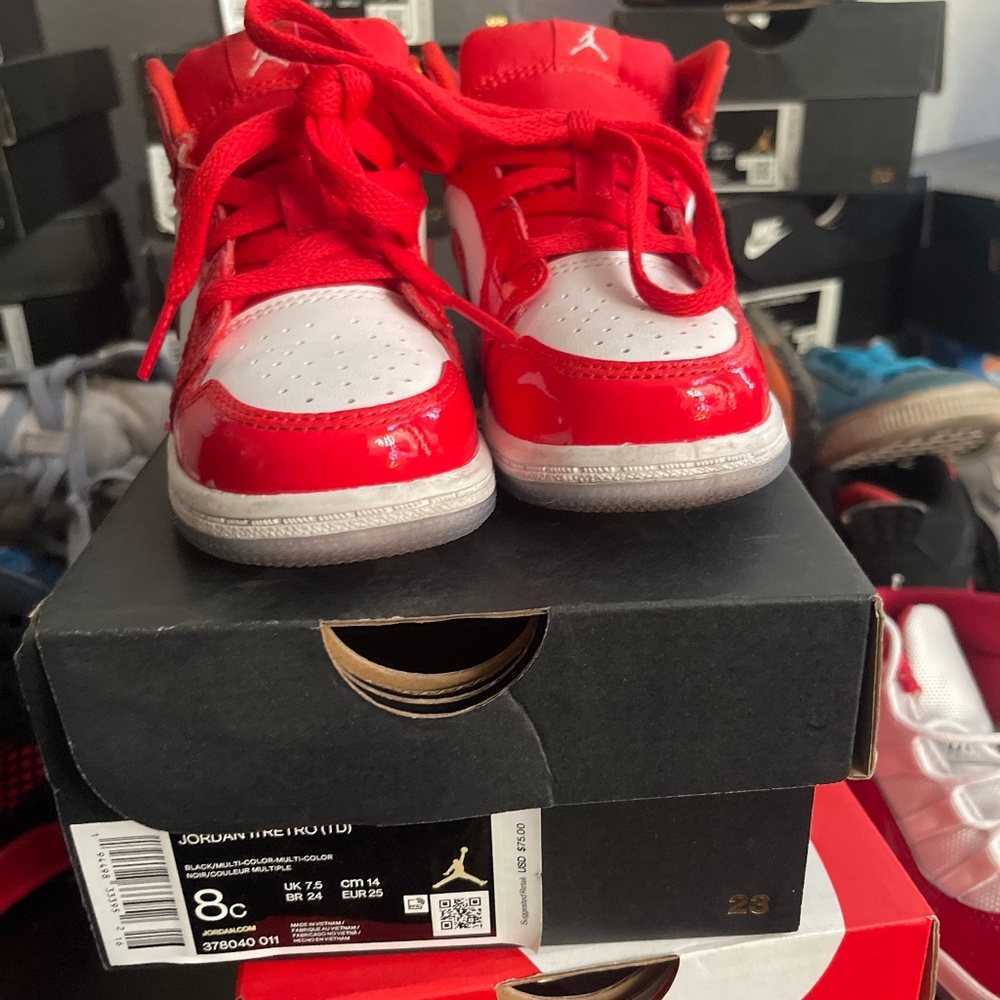 Jordan 1 Mid Red/White 8c